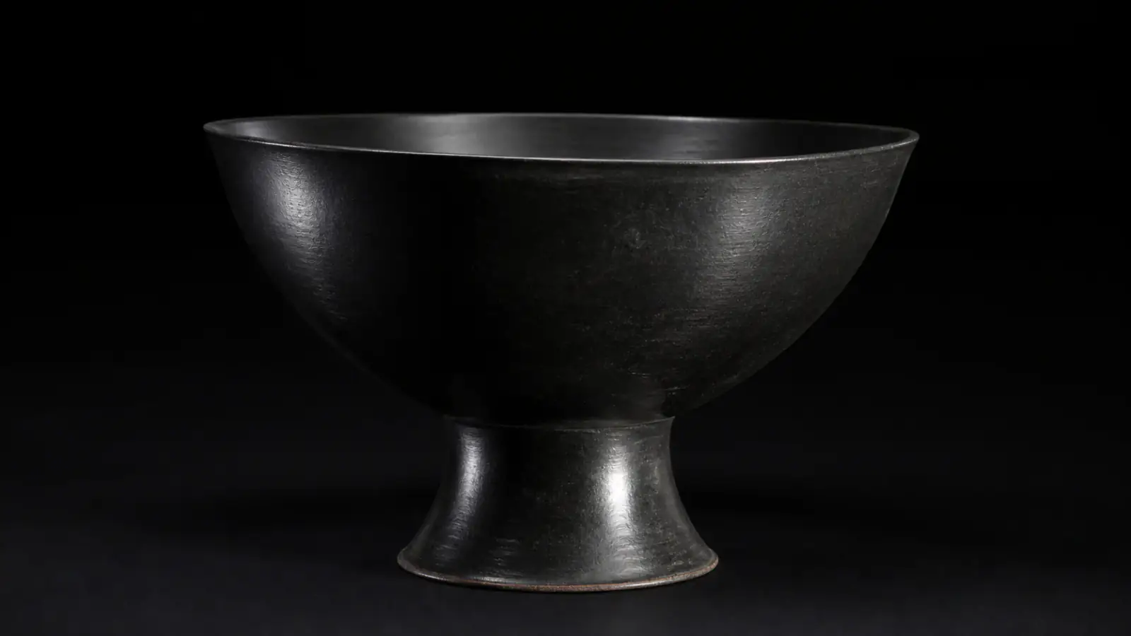 Recreación histórica específica de Negro brillante antes de los bronces, Llanura central de China, ca. 2500–2000 a. C.