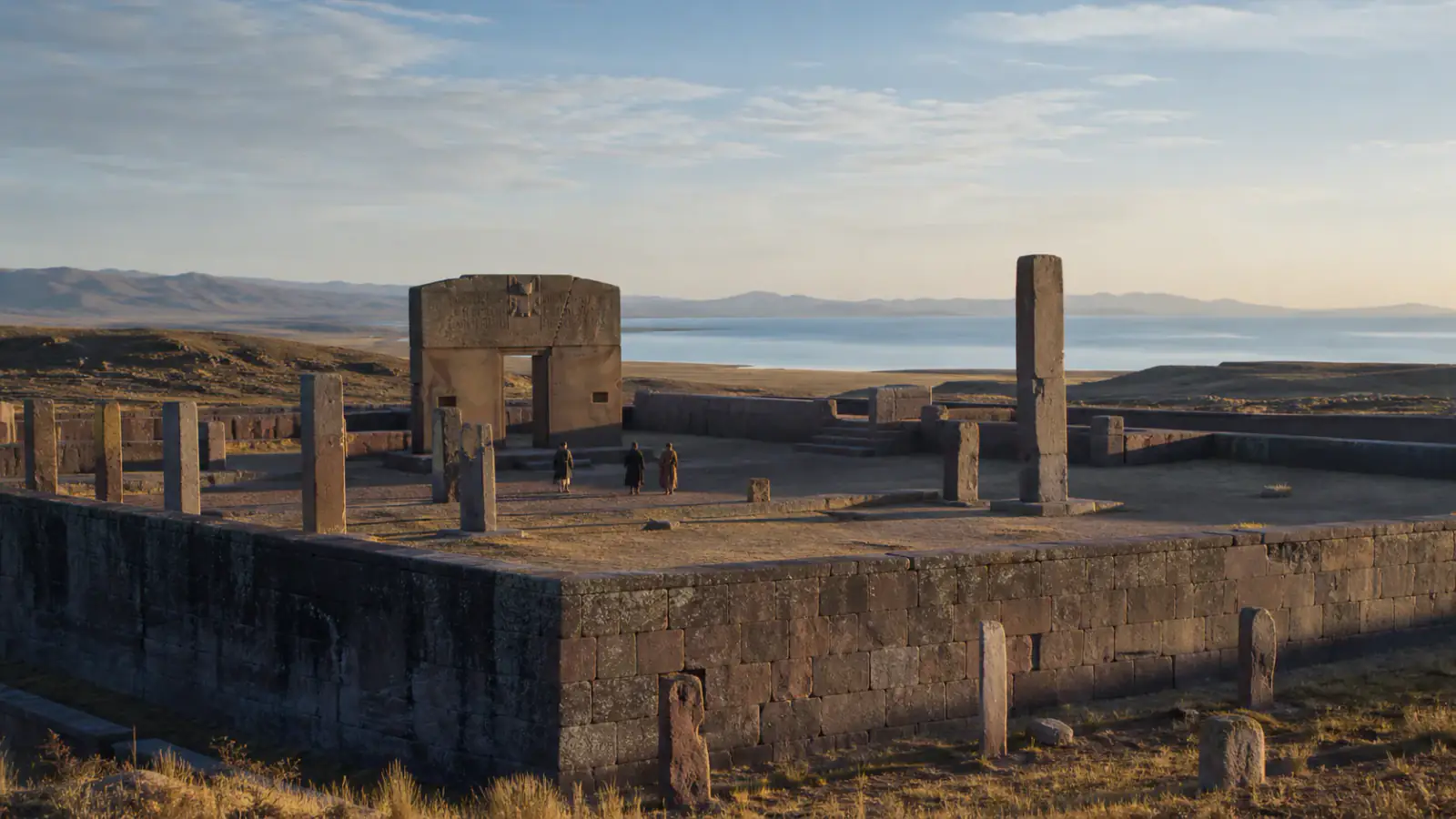 Reconstrucción del núcleo monumental de Tiwanaku junto al lago Titicaca