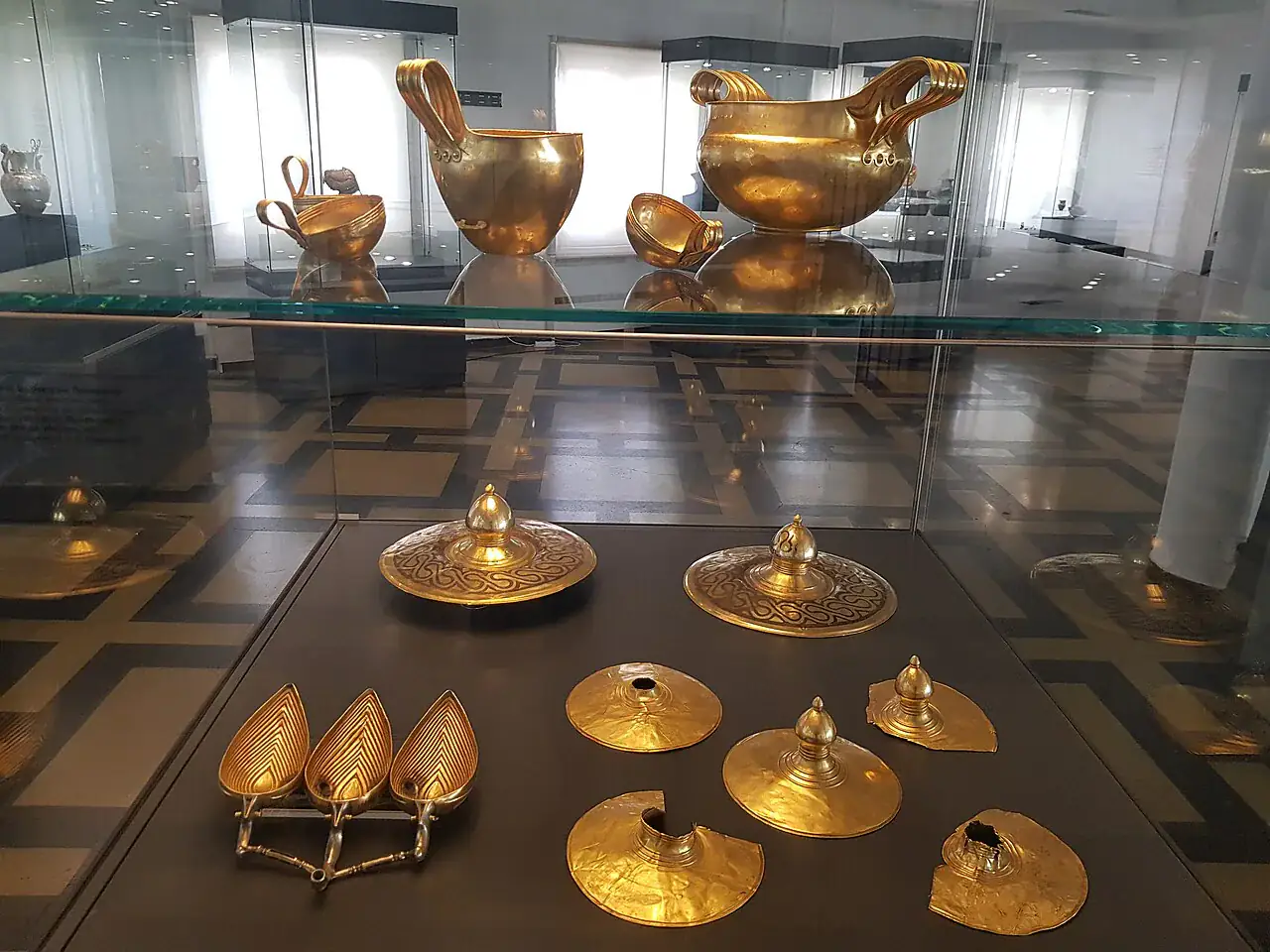 Conjunto del tesoro de oro de Valchitran.