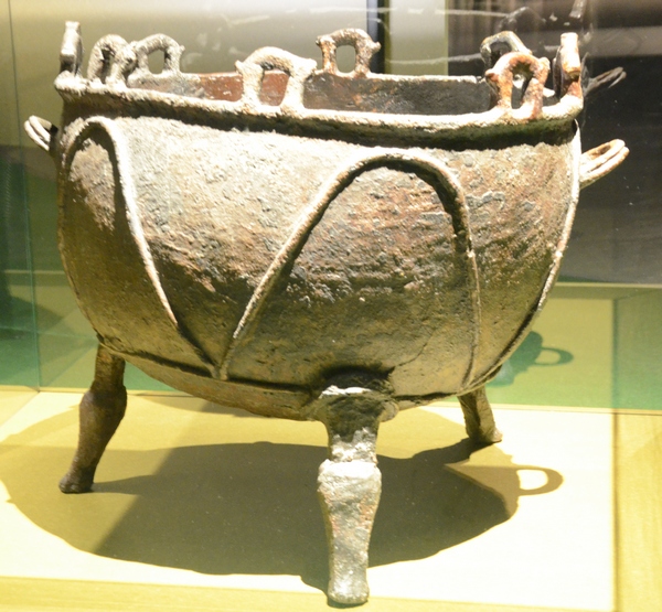 Fotografía del original: Caldero de Scorțaru, 16149.