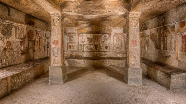 Spezifische historische Rekonstruktion des Reliefgrabes der Familie Matuna, Banditaccia, Cerveteri, Latium, 4. Jahrhundert v. Chr.